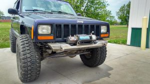 XJ Modular Stubby Winch Bumper | With Mini Wings