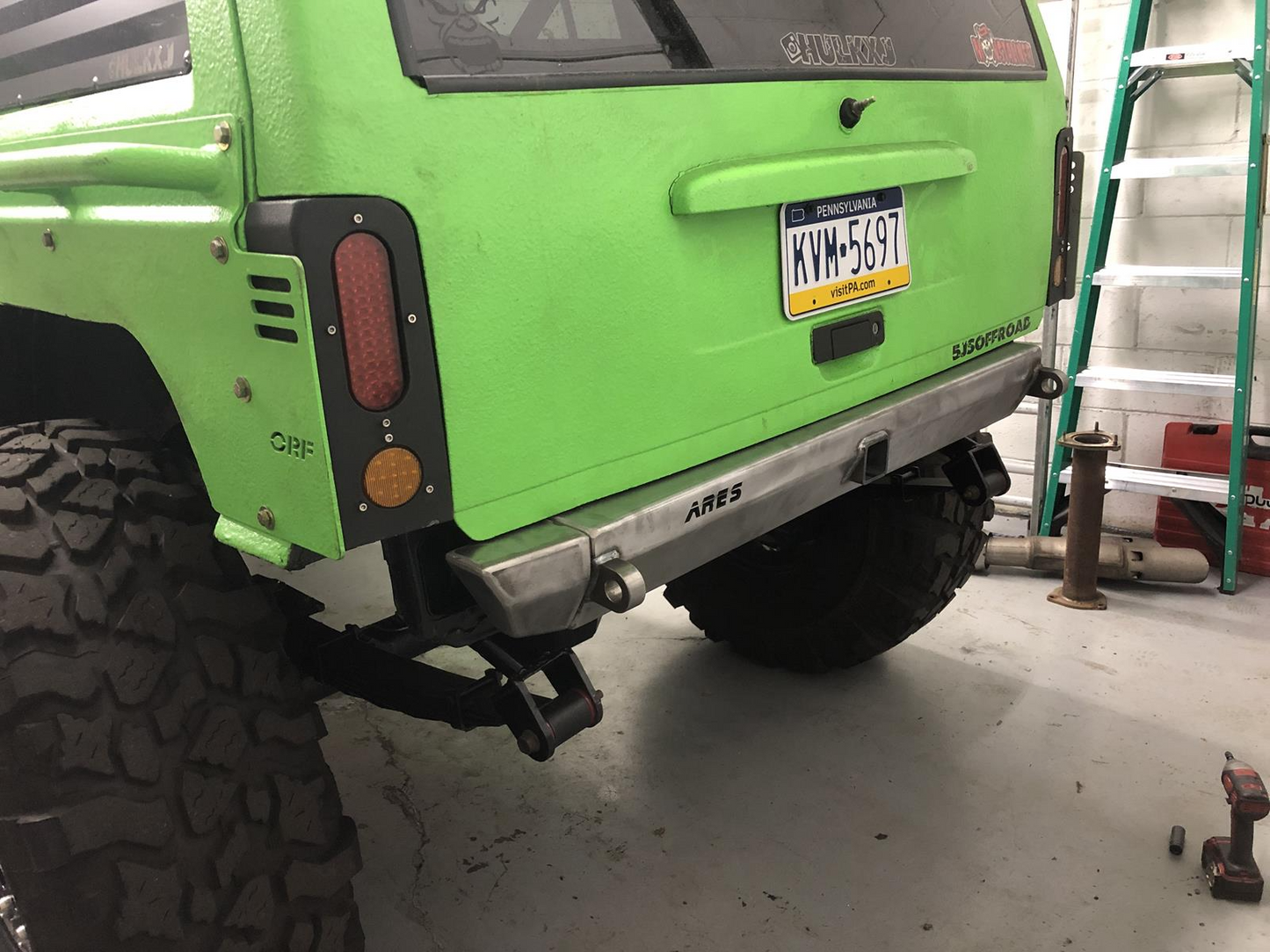 XJ Stubby Rear Bumper | Stealth | (84-01)